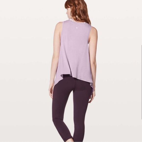 Lululemon Watch Me Flip Tank Heathered Lilac Quartz 12 - Picture 9 of 10
